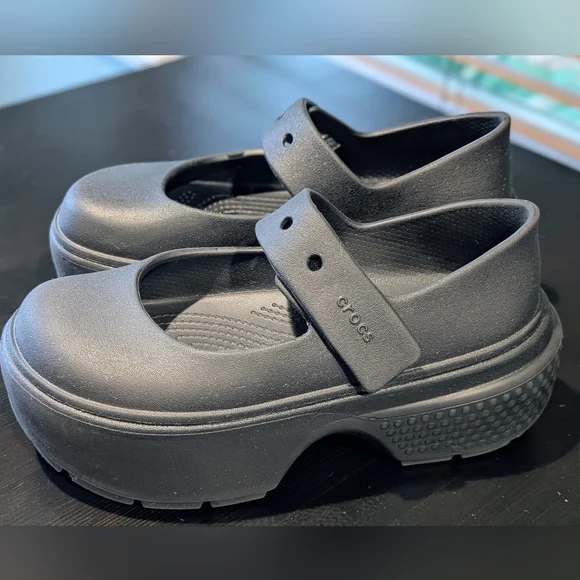 CROCS Black Mules with Red Floral Detail - Picture 2 of 4